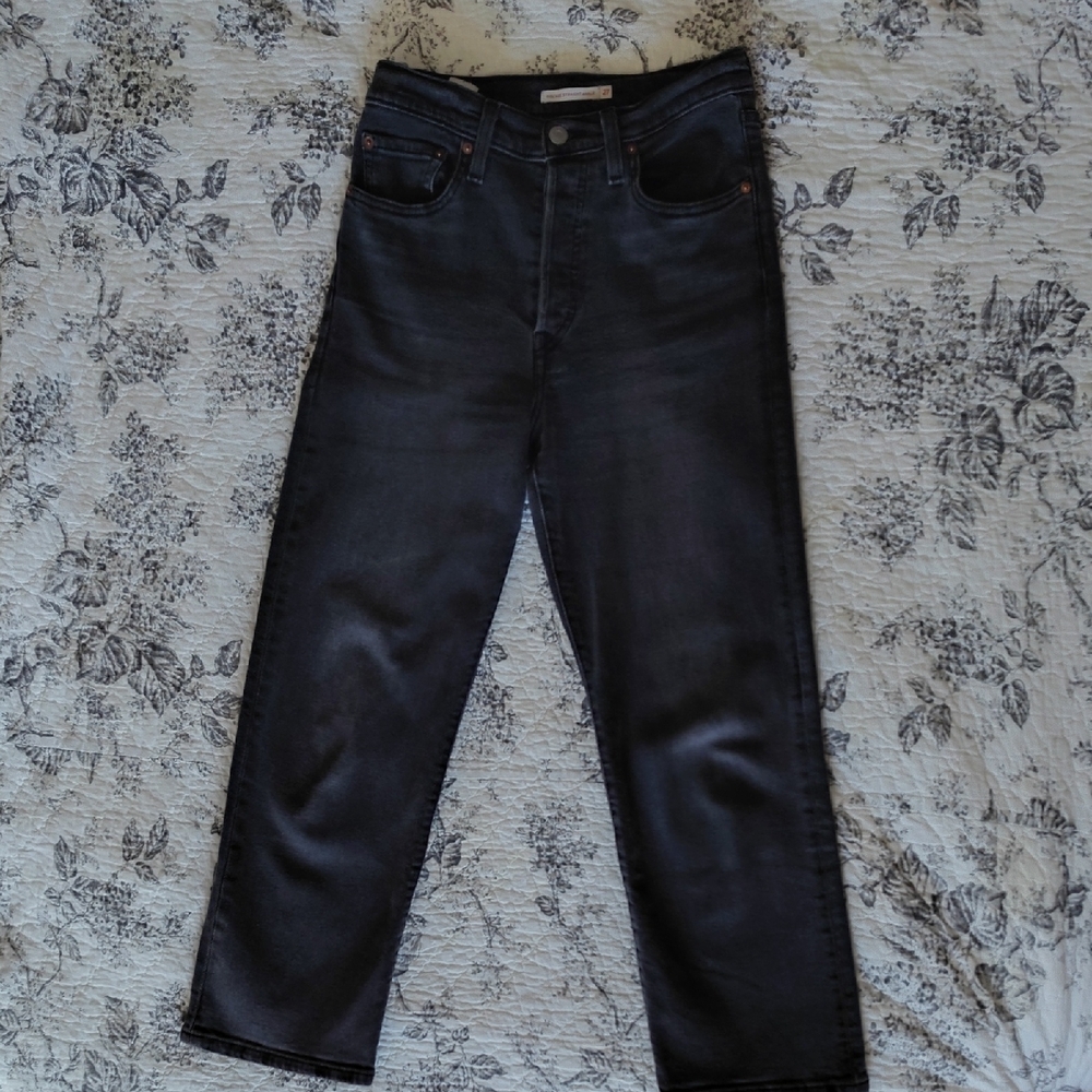 Levi's Women's Black Ankle Jeans